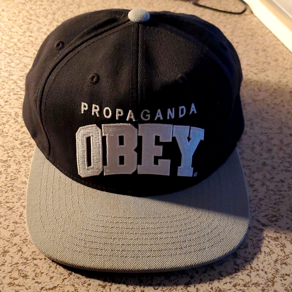 Vintage Obey snap back Hat